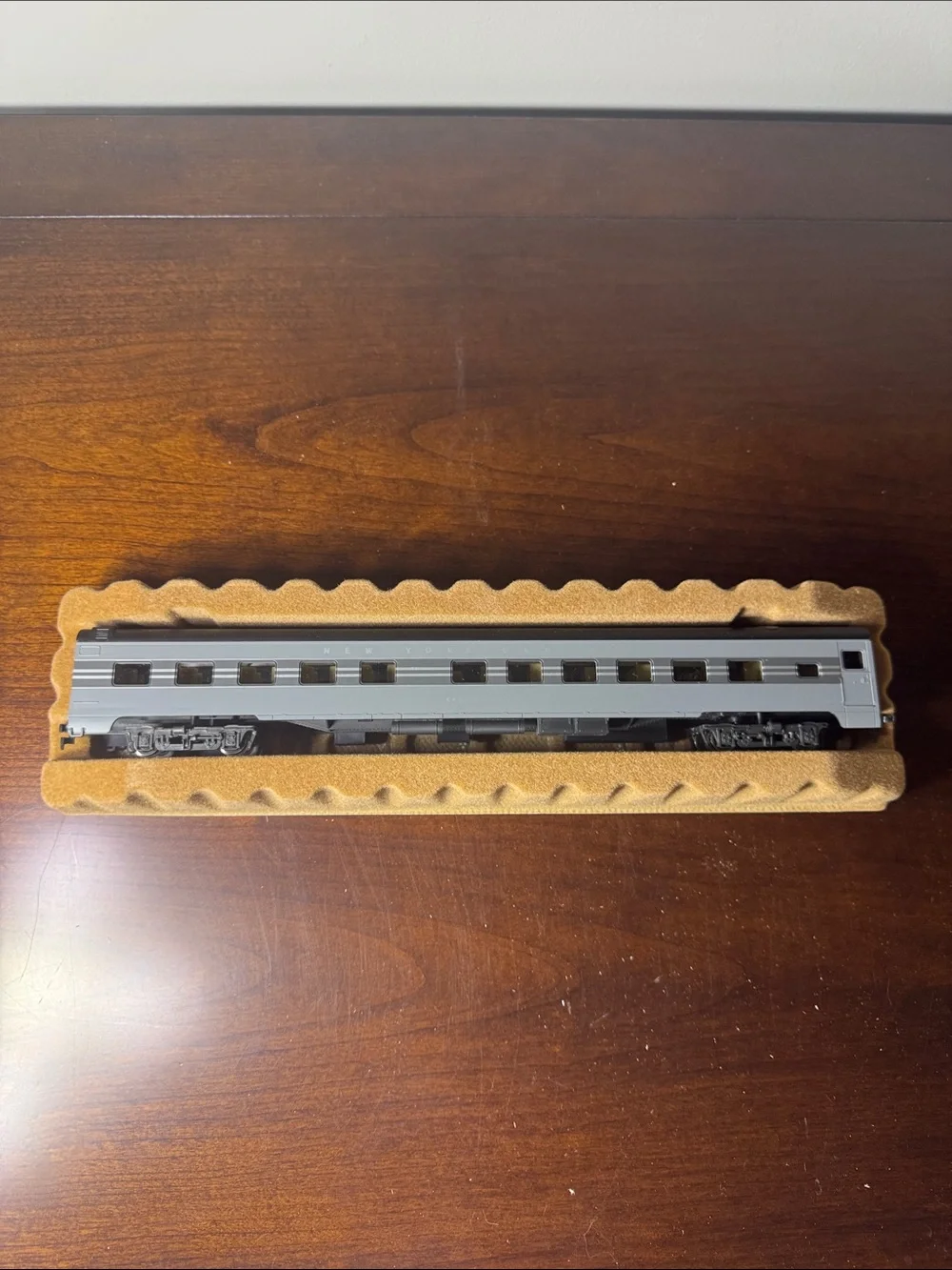 AHM/Rivarossi New York Central 1930’s HO Scale 7 Piece Passenger Car Set (New)